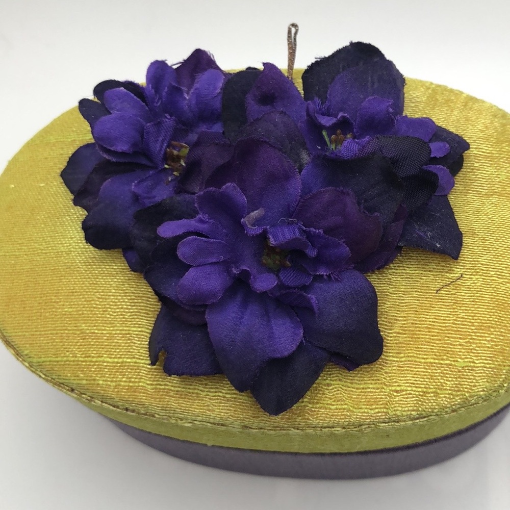 Lady Primrose’s Lovely Fabric Wrapped Oval Trinket Box Violets decor - Picture 2 of 7